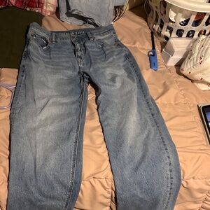 American Eagle Outfitters women ex boyfriend Light Blue Relaxed Jeans